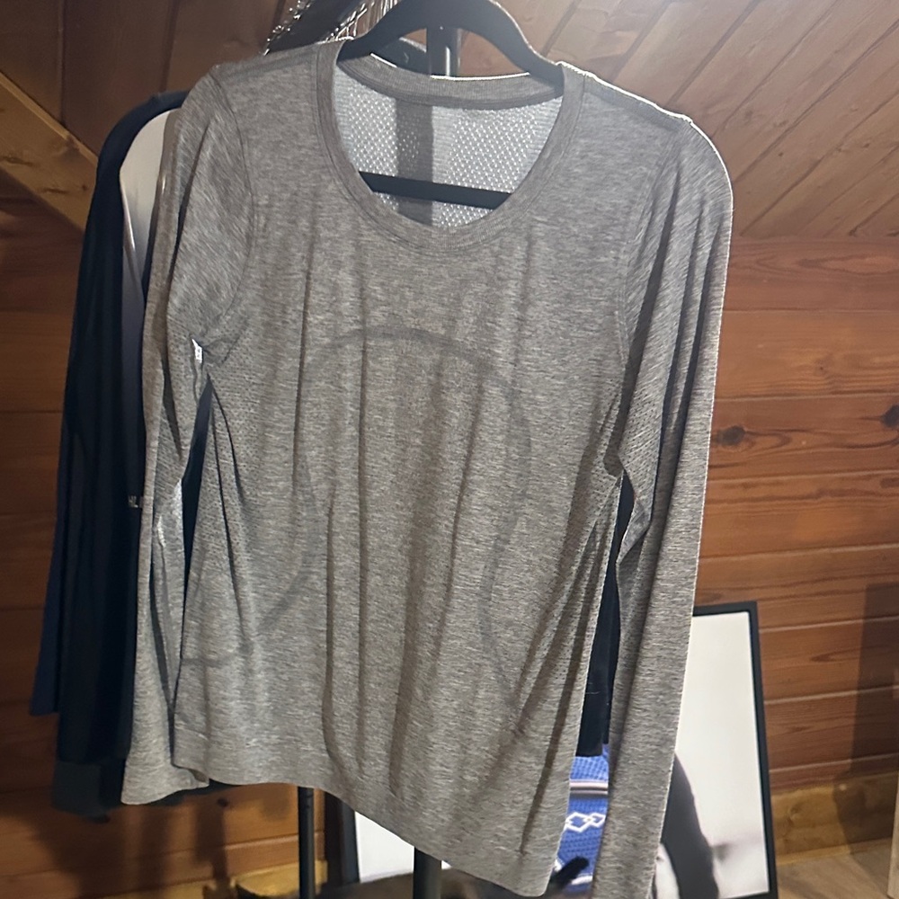 Lululemon swiftly tech